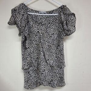 Violet & Claire Flowy Lightweight Leopard Print Ruffled Top Blouse